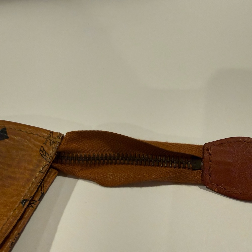 MCM Visetos Monogram Clutch Pouch - Picture 10 of 16